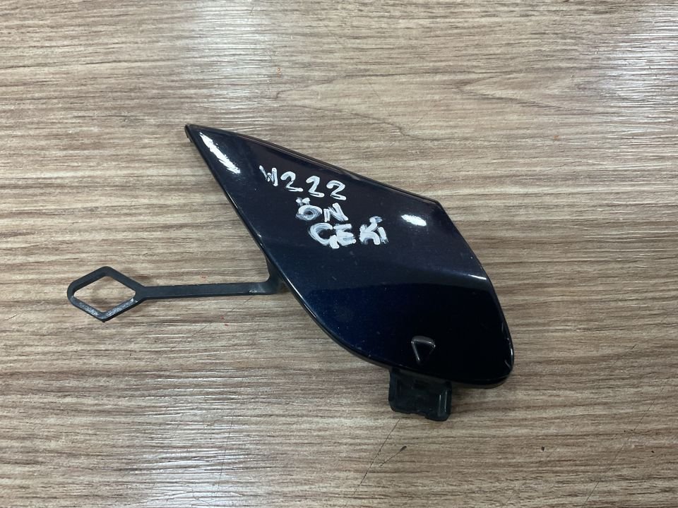 A2228850500 MERCEDES W222 S SERİSİ ÖN TAMPON ÇEKİ DEMİR KAPAĞI ÇIKMA ORJİNAL
