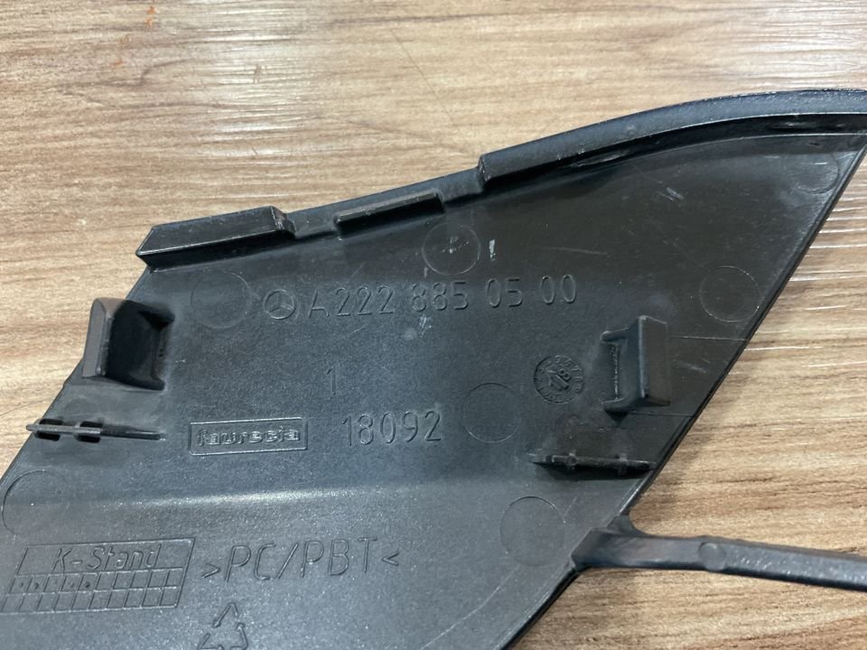 A2228850500 MERCEDES W222 S SERİSİ ÖN TAMPON ÇEKİ DEMİR KAPAĞI ÇIKMA ORJİNAL