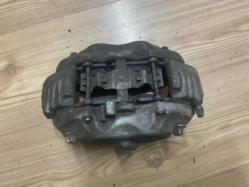 A0024202383 MERCEDES W220 ÖN SOL FREN KALİPERİ ÇIKMA ORJİNAL