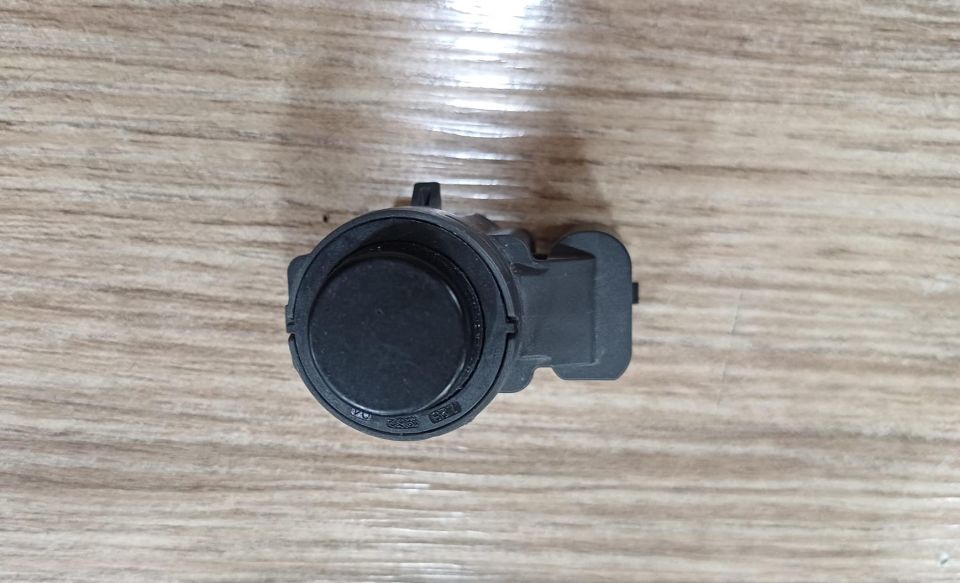 L8B2-15K859-CA LAND ROVER DEFENDER 2020-2024 PARK SENSÖRÜ ÇIKMA ORJİNAL