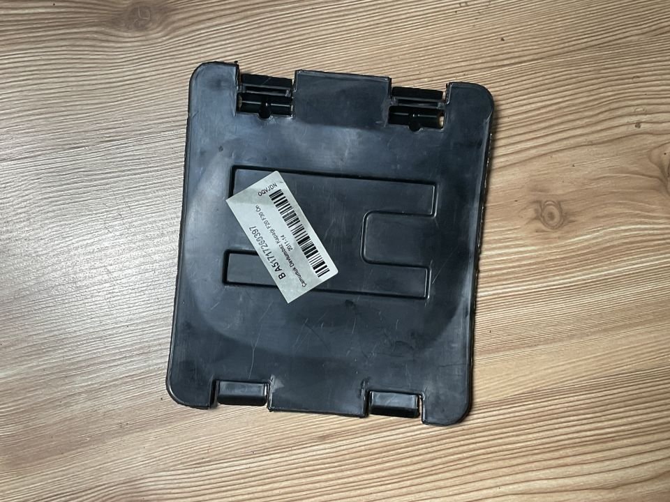 51717260397 7260397 BMW F20 LCİ ÖN ÇAMURLUK DAVLUMBAZ KAPAĞI SIFIR Y.S