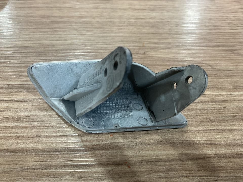 51118054179 8054179 BMW F30 F31 LCİ 3 SERİSİ SOL FAR FISKİYE KAPAĞI ÇIKMA ORJİNAL