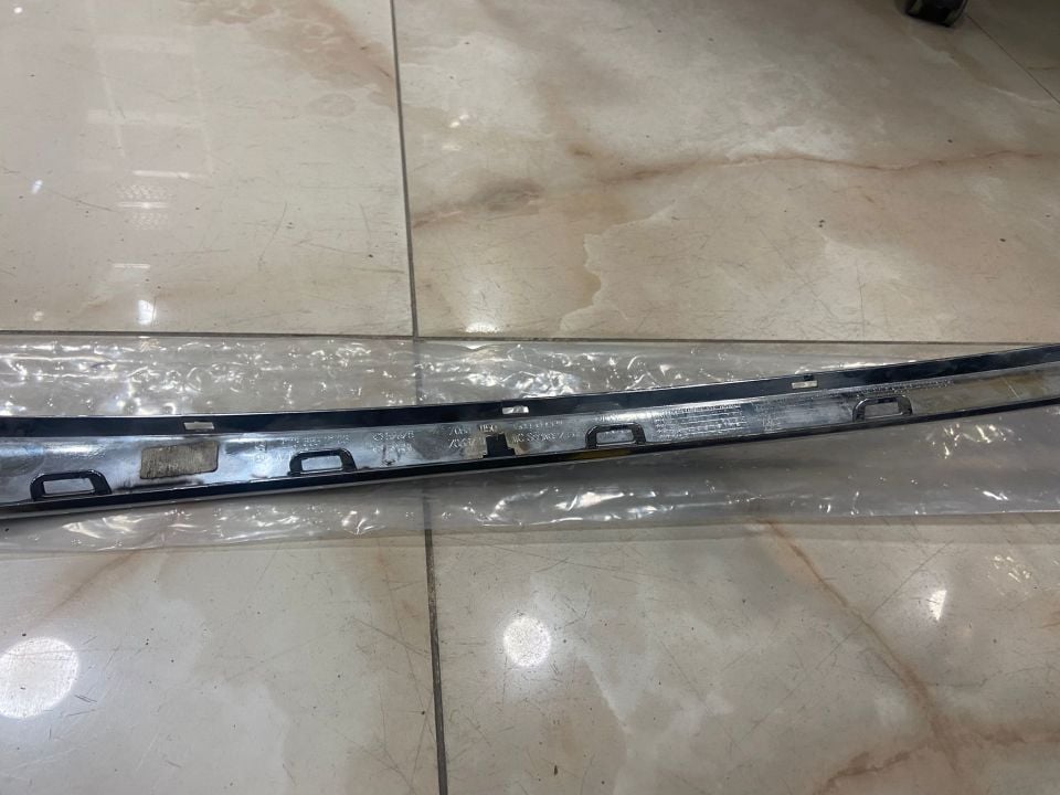 A2138852103 MERCEDES W213 W238 SOL ÖN TAMPON ALT NİKELAJI ÇIKMA ORJİNAL