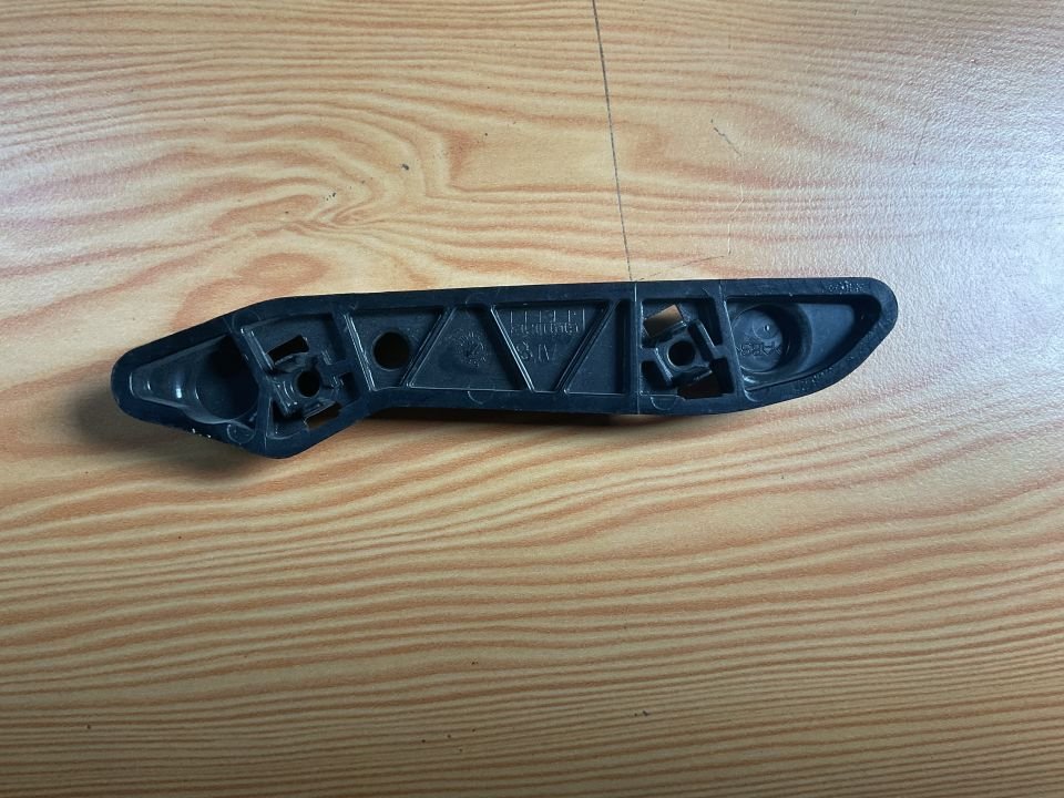 51117255362 7255362 BMW F30 ÖN SAĞ ÜST TAMPON BRAKETİ ÇIKMA ORJİNAL