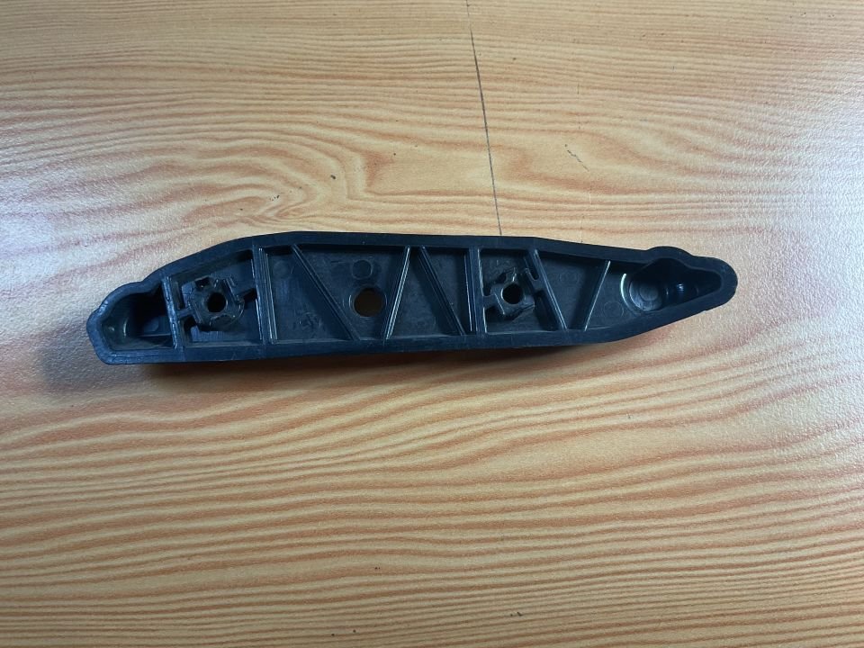 51117294680 7294680 BMW F32 SAĞ TAMPON BRAKETİ ÇIKMA ORJİNAL