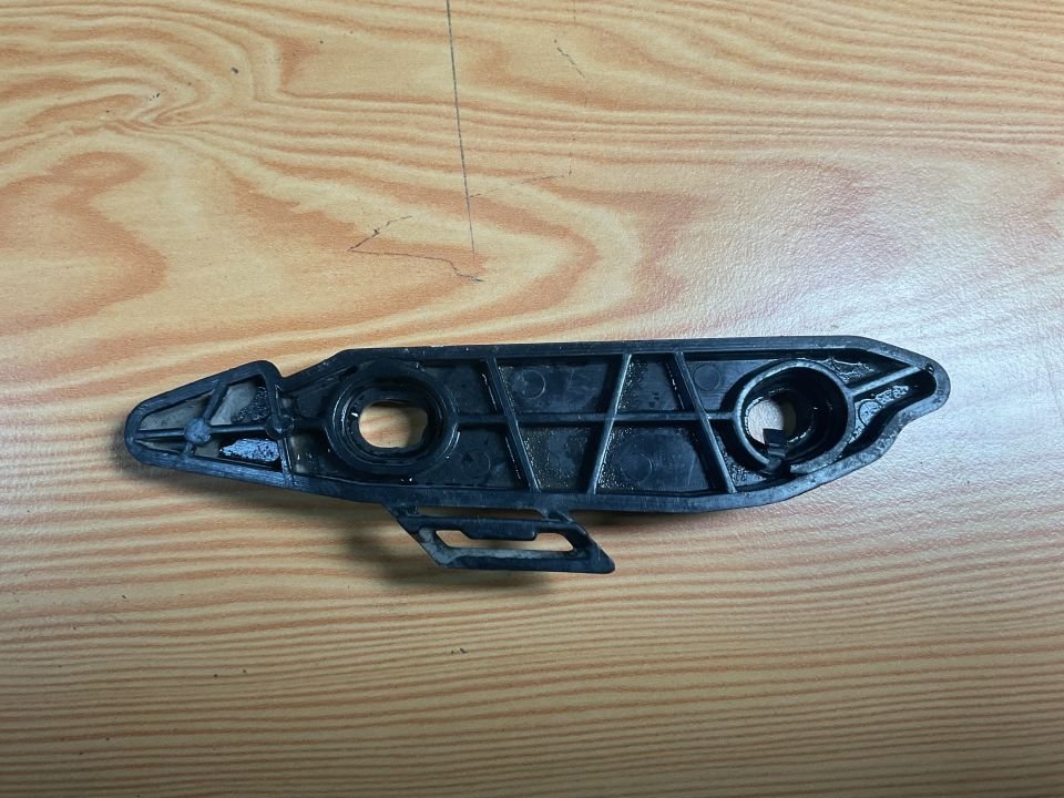 7294653 BMW F33 SOL ÖN TAMPON ALT MONTAJ BRAKETİ ÇIKMA ORJİNAL