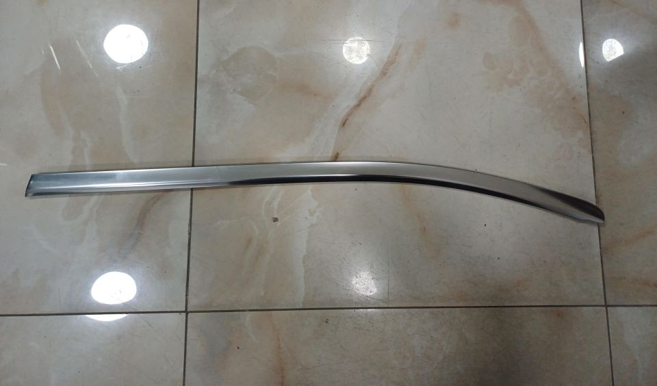 A2056700622 W205 SAĞ ARKA PENCERE DEKOR NİKELAJI ÇIKMA ORJİNAL