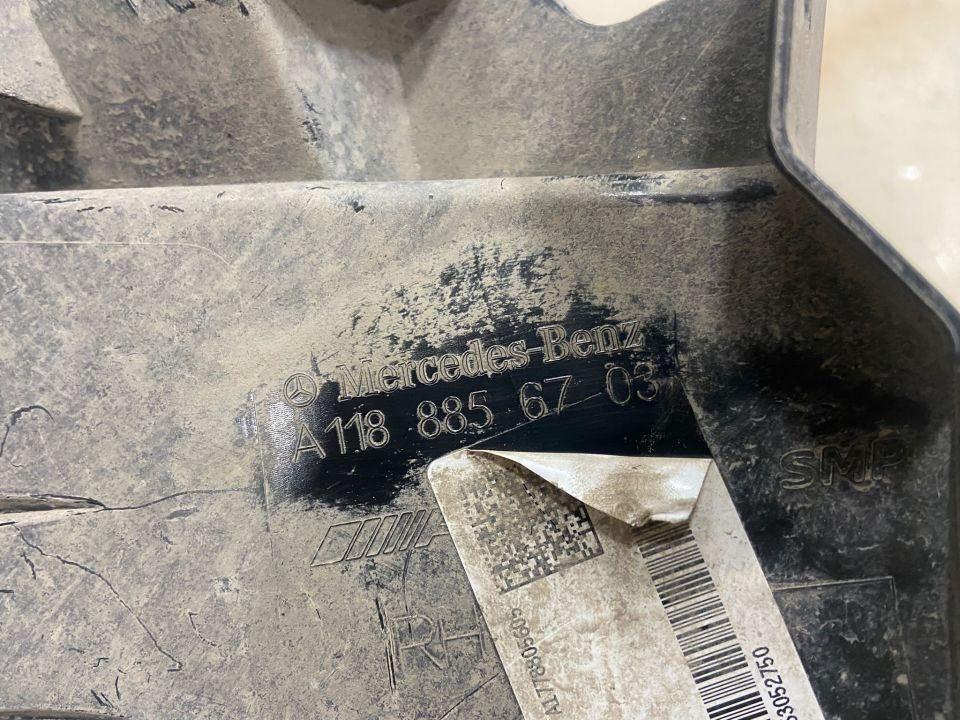 A1188856703 MERCEDES W118 CLA SAĞ ÖN SİS IZGARASI ÇIKMA ORJİNAL