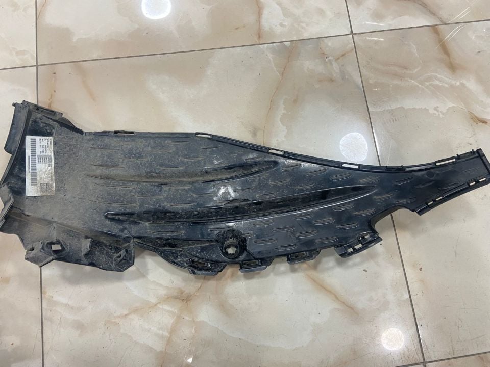A1188856703 MERCEDES W118 CLA SAĞ ÖN SİS IZGARASI ÇIKMA ORJİNAL