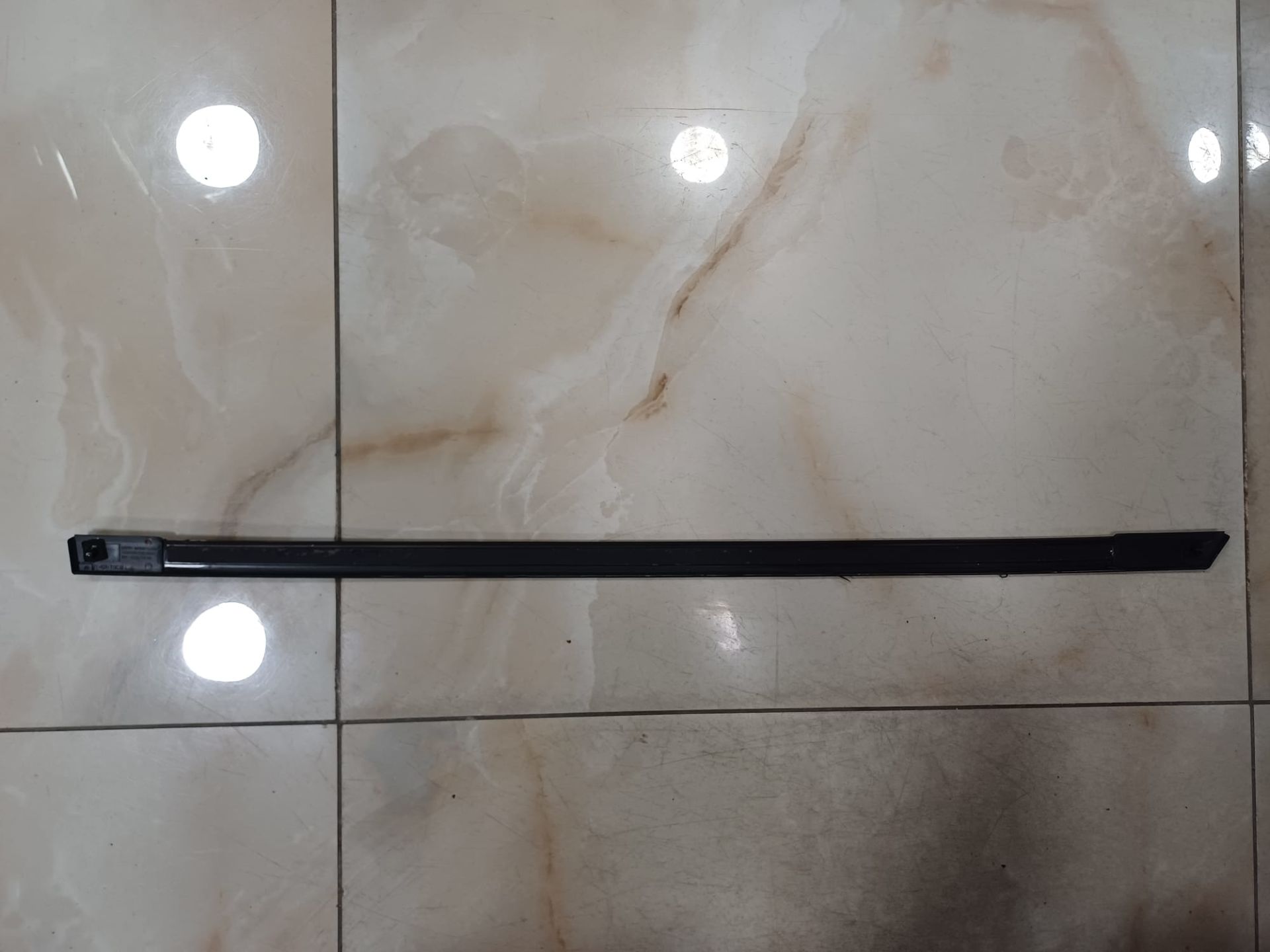 609001533AA CHERY OMODA 5 SAĞ ARKA ÜST KAPI KAPLAMASI ÇIKMA ORJİNAL