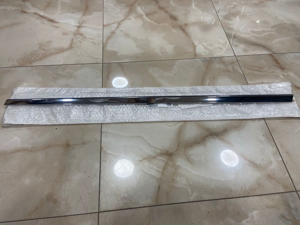 A2976901801 MERCEDES W297 SAĞ ÖN KAPI ÇITASI SIFIR ORJİNAL