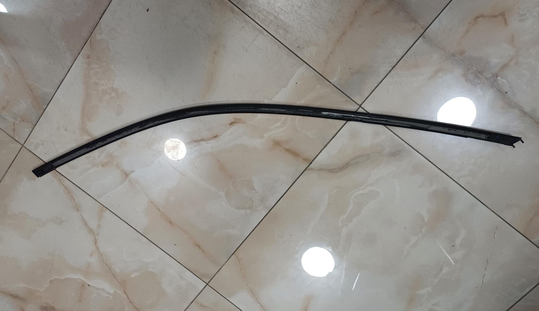 609001531AA CHERY OMODA 5 SOL ÖN KAPI ÇITASI ÇIKMA ORJİNAL