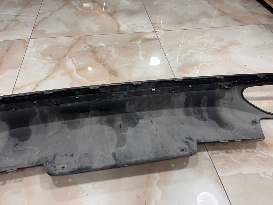 A2138852125 MERCEDES W213 AMG ARKA TAMPON DİFÜZÖR ÇIKMA ORJİNAL