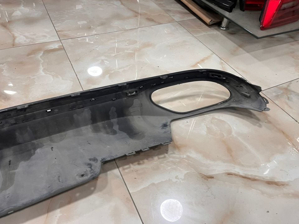 A2138852125 MERCEDES W213 AMG ARKA TAMPON DİFÜZÖR ÇIKMA ORJİNAL