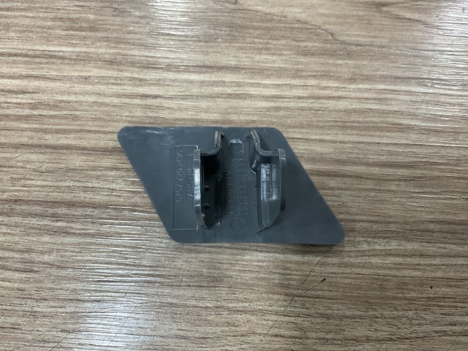 61677203495 7203495 BMW E90 E91 3 SERİSİ SOL FAR FISKİYE KAPAĞI SIFIR Y.S