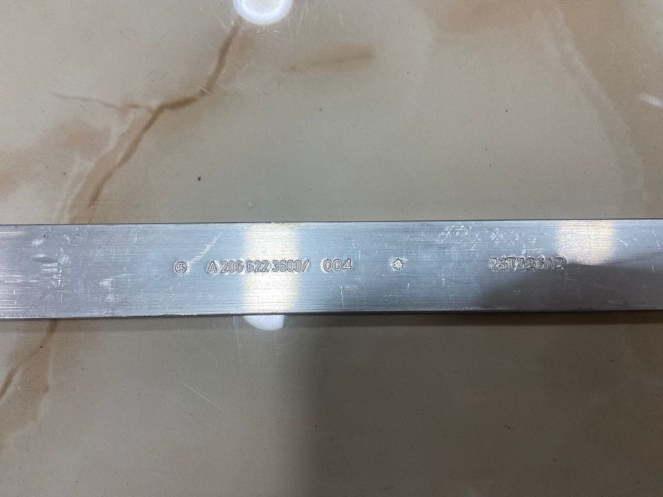 A2066223600 MERCEDES W206 W236 ÖN ORTA TAMPON DEMİR BRAKET SIFIR ORJİNAL