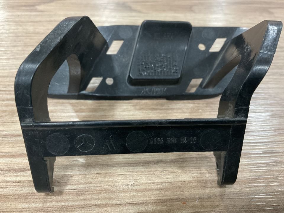 A1668600208 MERCEDES W166 ML AMG ÖN TAMPON FISKİYE KAPAĞI ÇIKMA ORJİNAL