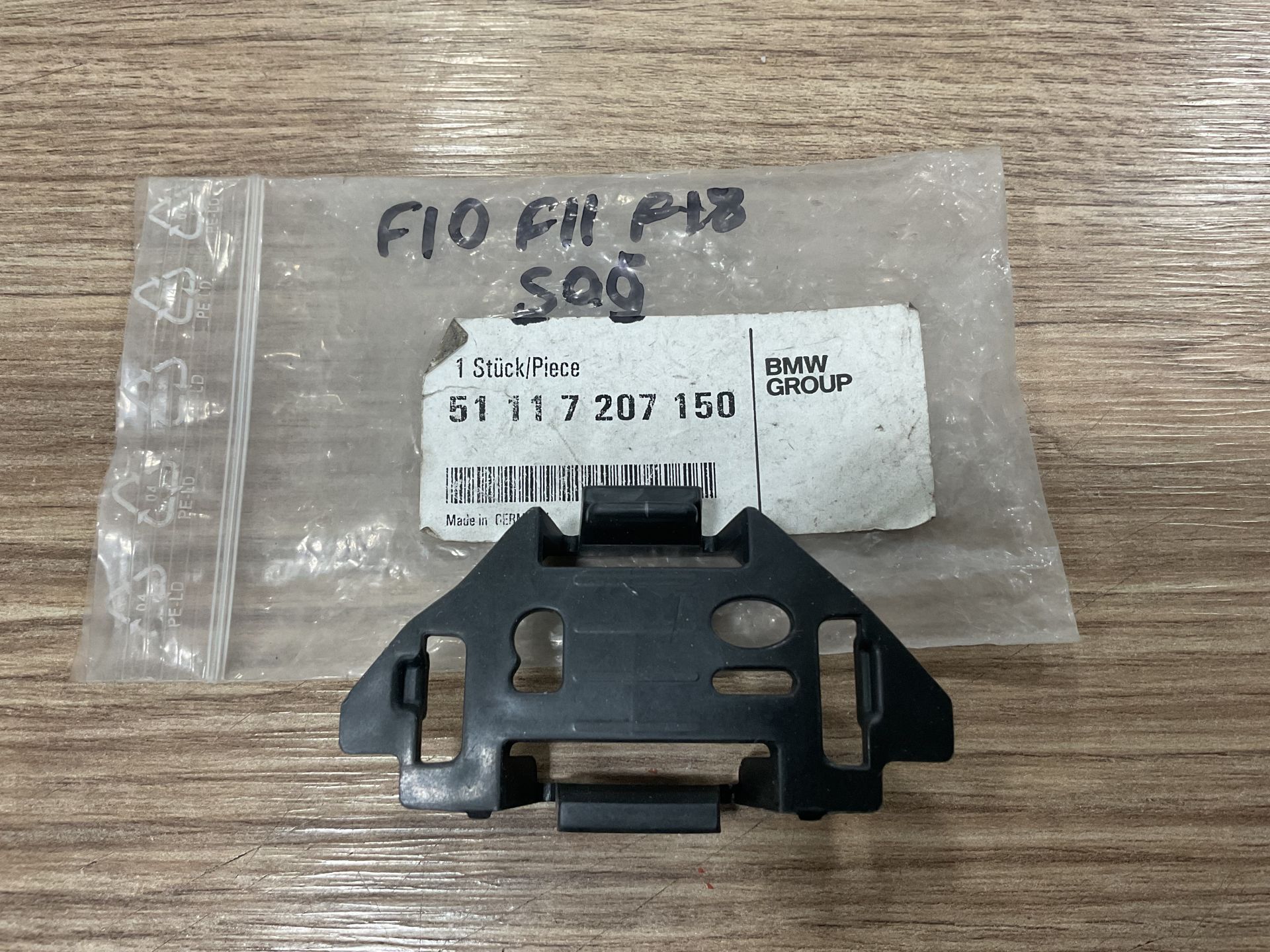 51117207150 7207150 BMW F10 F11 F18 5 SERİSİ SAĞ FAR FISKİYE KAPAĞI SIFIR ORJİNAL