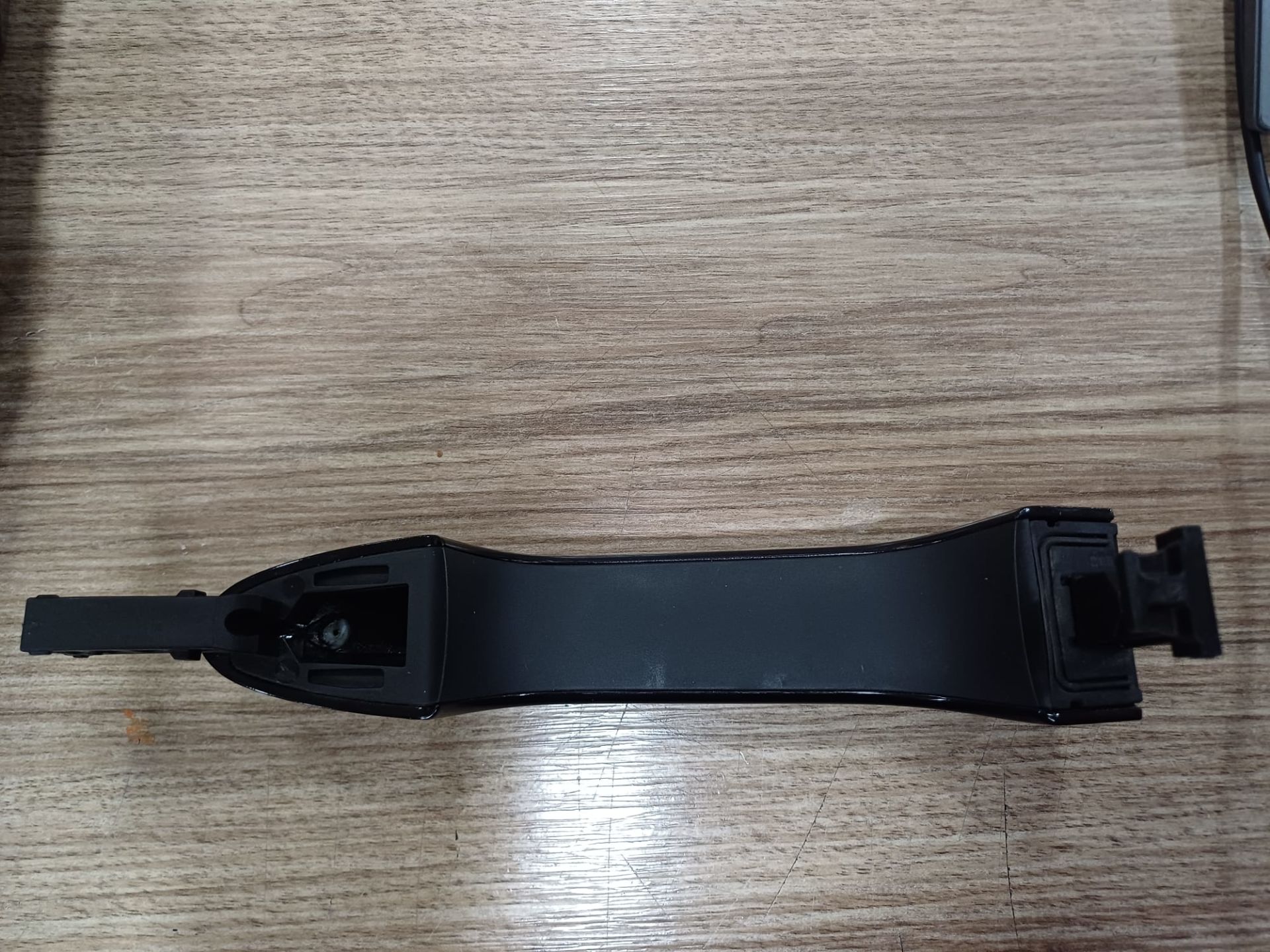 403004384AAAQ3 CHERY OMODA 5 TİGGO 7 ARKA SAĞ ÖN DIŞ KAPI KOLU ÇIKMA ORJİNAL
