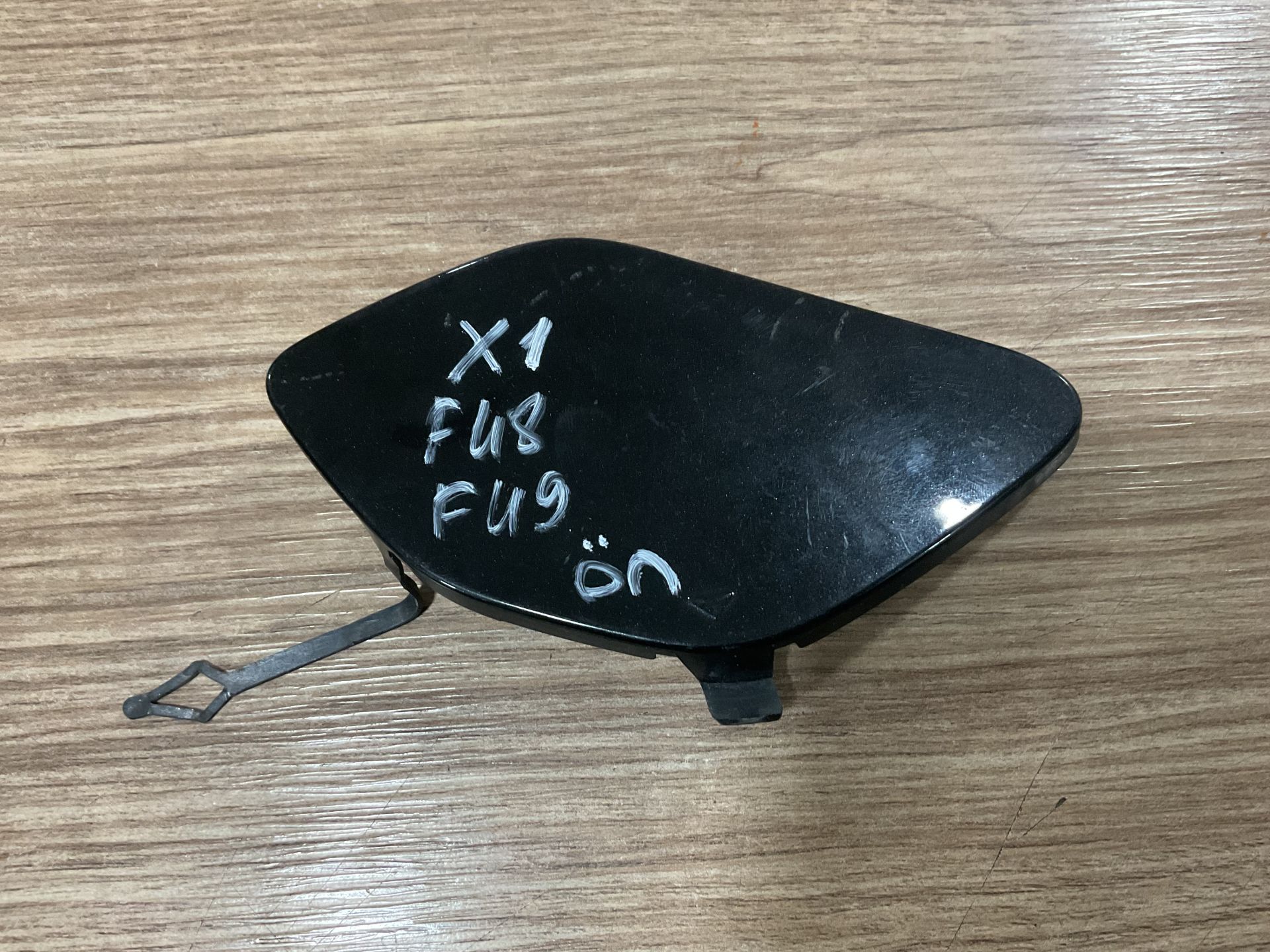 51117361220 7361220 BMW F48 F49 X1 ÖN ÇEKİ DEMİR KAPAĞI ÇIKMA ORJİNAL