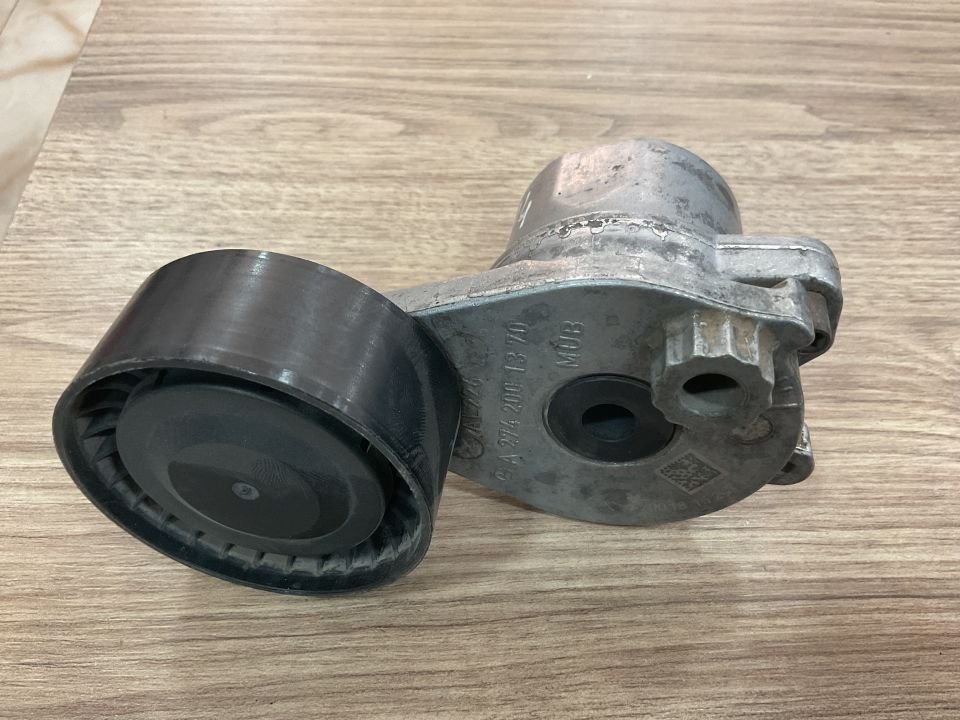 A2742001370 MERCEDES KAYIŞ GERDİRİCİSİ BİLYA KÜTÜKLÜ ÇIKMA ORJ