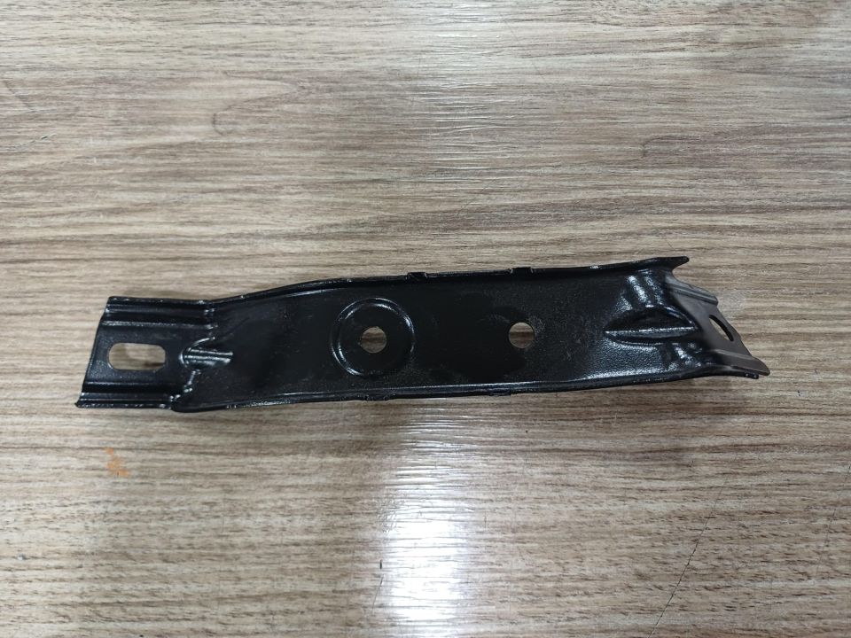 A1766280114 MERCEDES W176 SOL ÖN ÇAMURLUK BRAKETİ SIFIR ORJİNAL