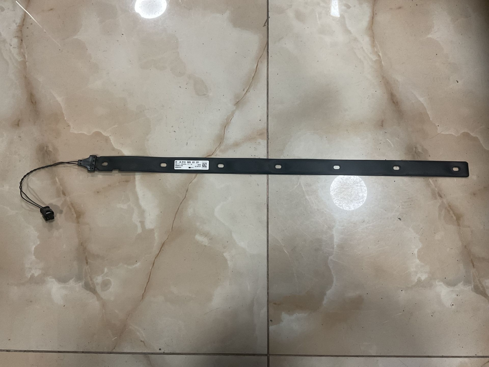 A2139058101 MERCEDES W213 ARKA BAGAJ AÇMA KUMANDA MODÜLÜ SIFIR ORJİNAL