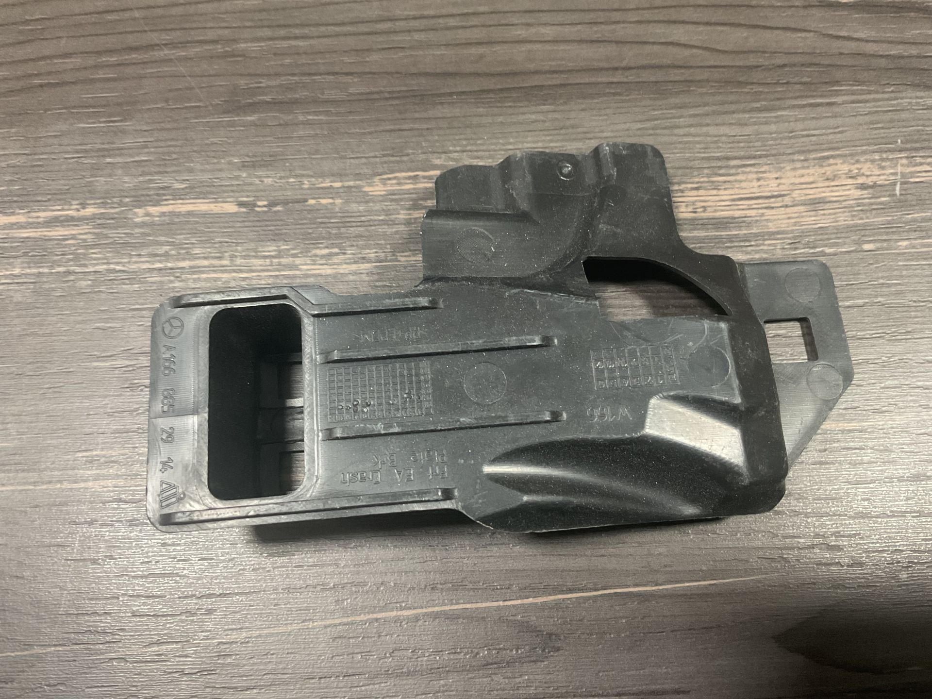 A1668852914 MERCEDES W166 ÖN TAMPON BRAKETİ ÇIKMA ORJİNAL