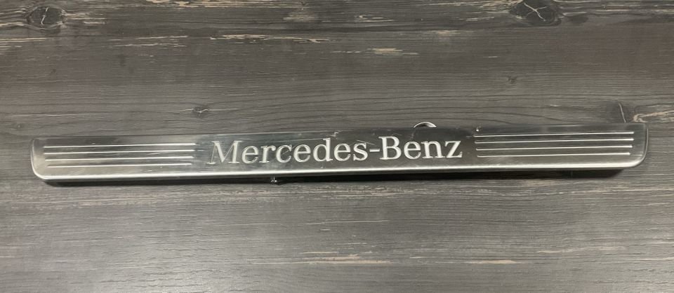 A2466805400 MERCEDES W117 W156 W176 W242 W246 SAĞ ÖN KAPI AYDINLATMASI EŞİK ÇIKMA ORJİNAL