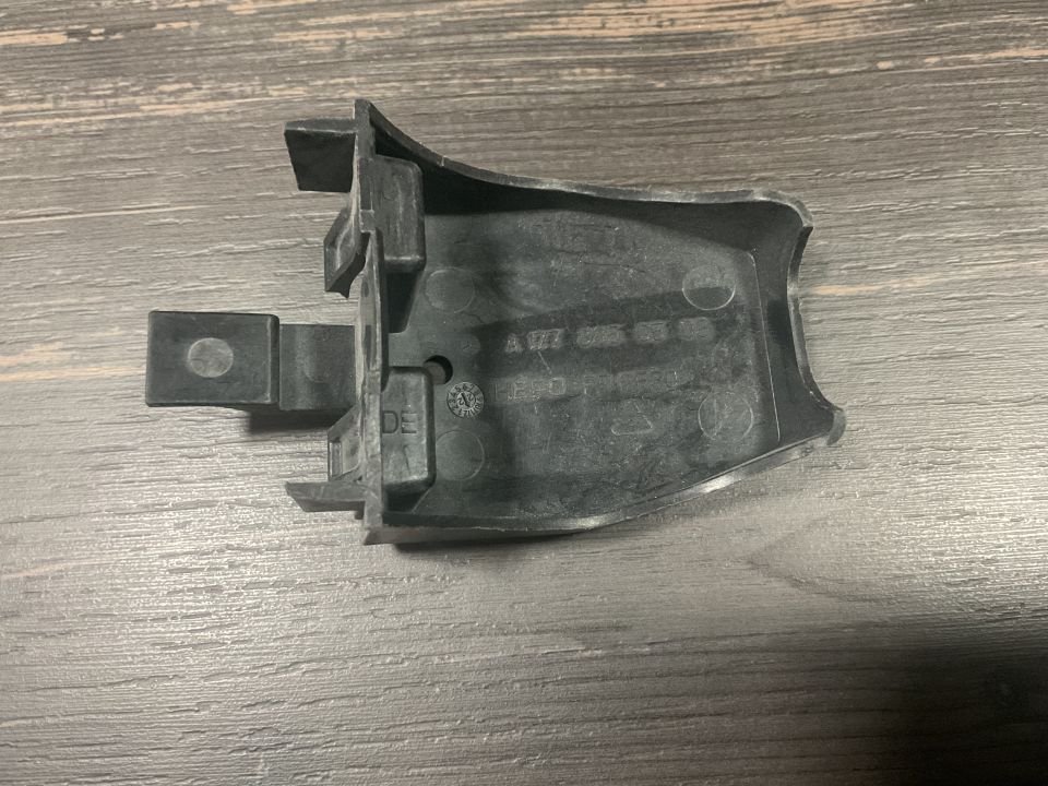 A1778850503 MERCEDES W177 ÖN SAĞ TAMPON BRAKETİ ÇIKMA ORJİNAL