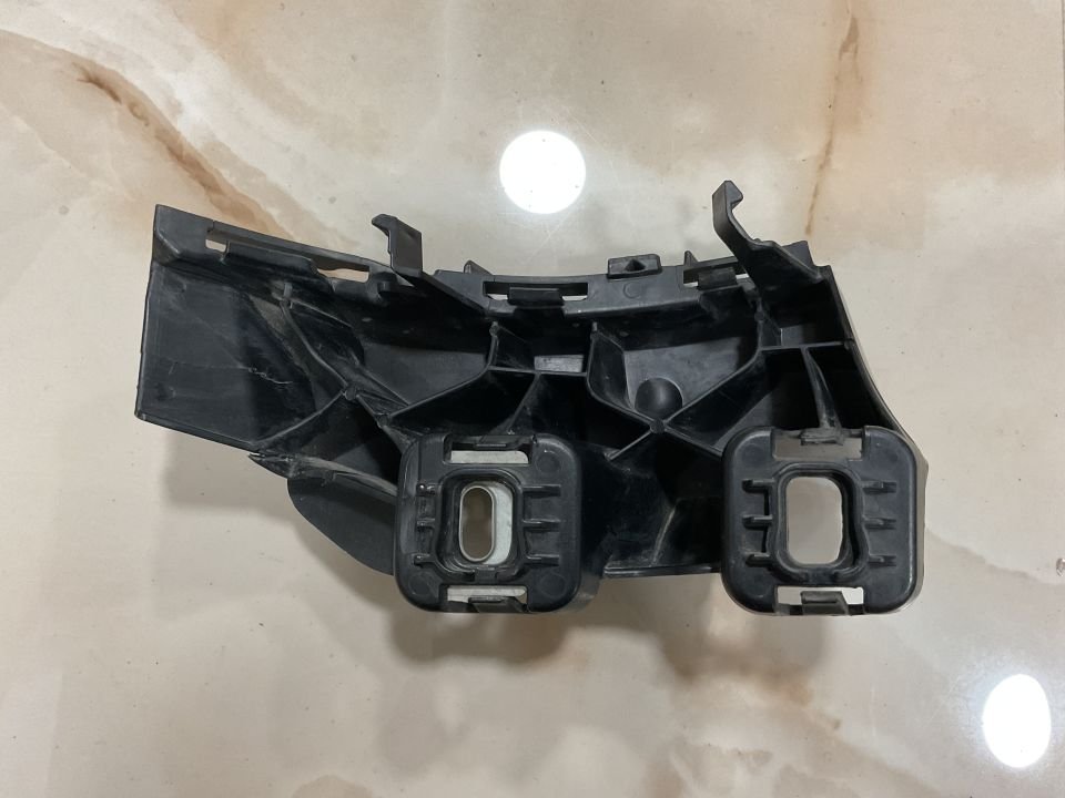 A2538801003 MERCEDES W253 253 GLC SAĞ ARKA TAMPON BRAKETİ ÇIKMA ORJİNAL