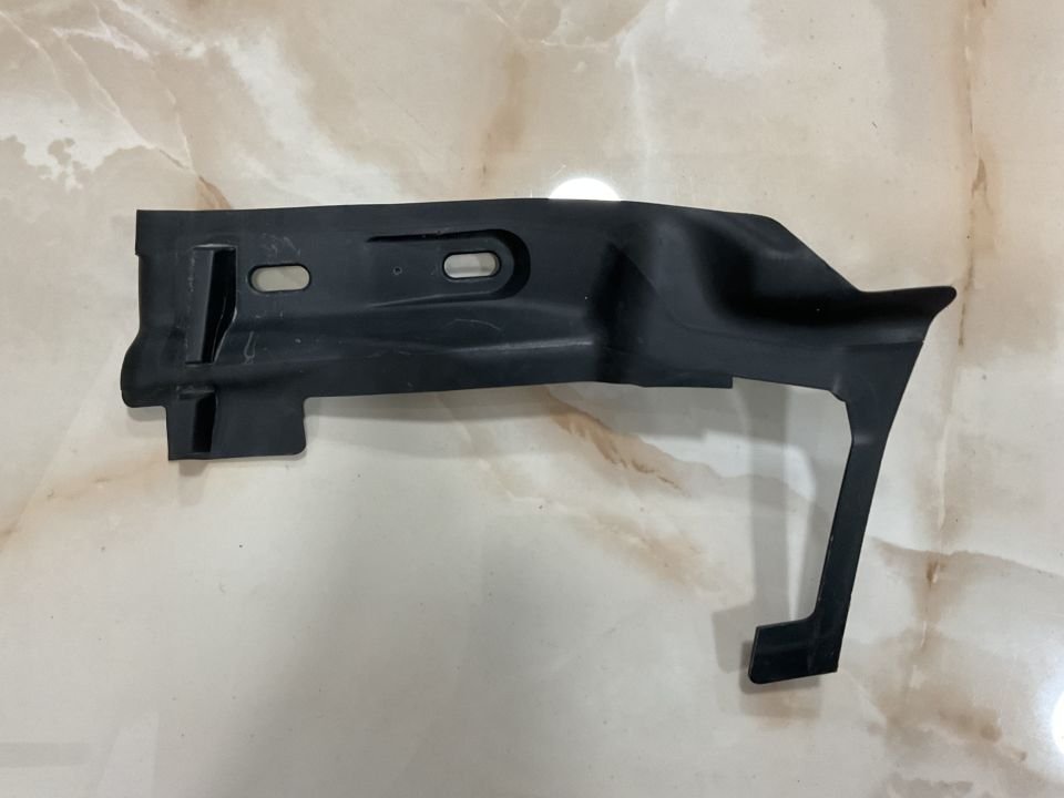 A4478840400 MERCEDES W447 VİTO SAĞ SİLECEK IZGARA PLASTİĞİ ÇIKMA ORJİNAL