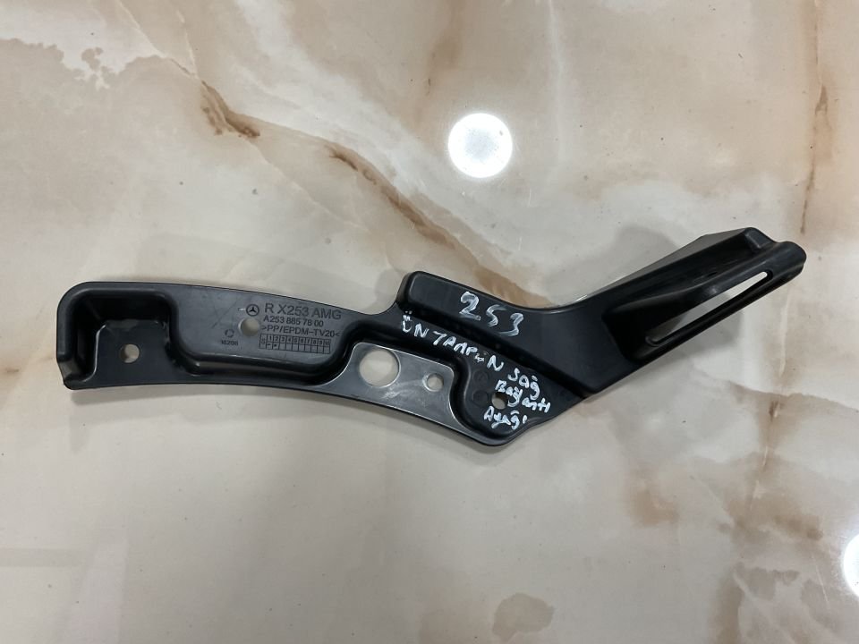 A2538857800 MERCEDES W253 AMG ÖN TAMPON SAĞ ALT BAĞLANTI AYAĞI SIFIR ORJİNAL