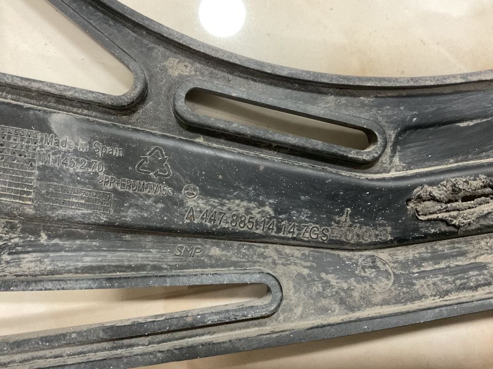 A4478851414 MERCEDES W447 VİTO SAĞ ARKA TAMPON İÇ RADAR AYAĞI ÇIKMA ORJİNAL