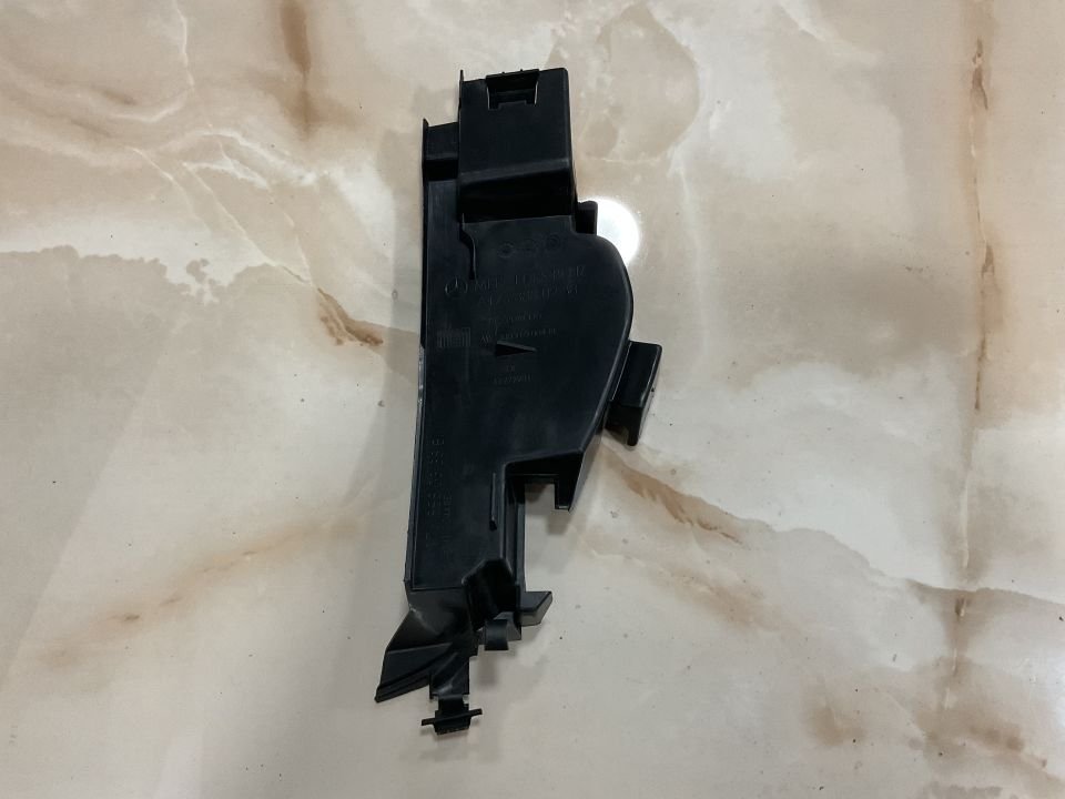 A1768880238 MERCEDES W176 176 A-CLASS SAĞ HAVA SEVK BAKALİTİ ÇIKMA ORJİNAL
