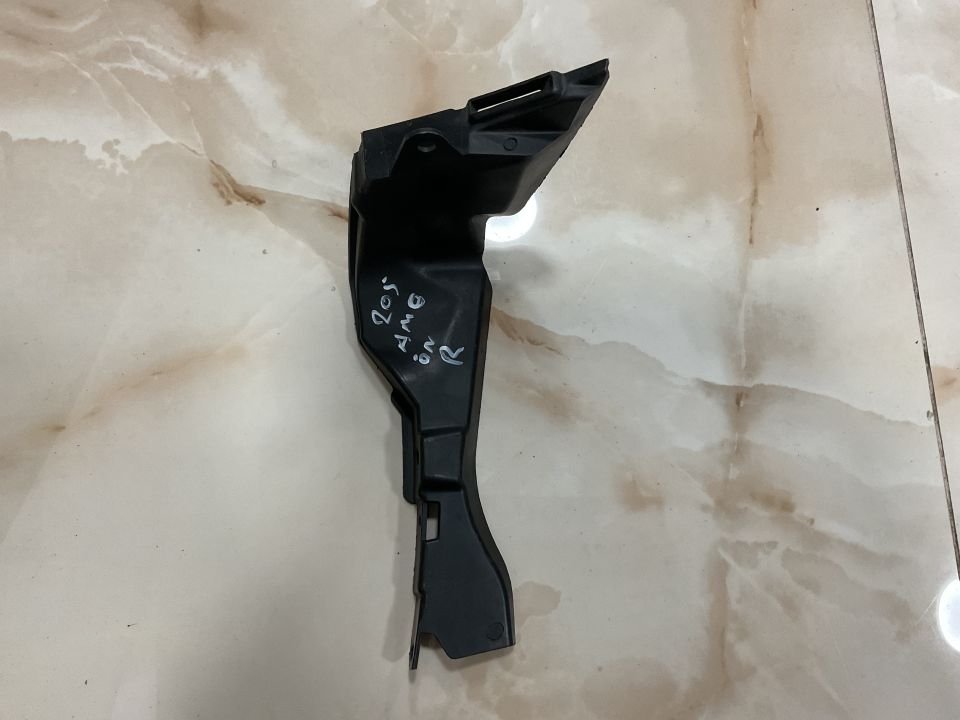 A2058853965 MERCEDES W205 205 C180 AMG SAĞ ALT ÖN TAMPON BRAKETİ ÇIKMA ORJİNAL