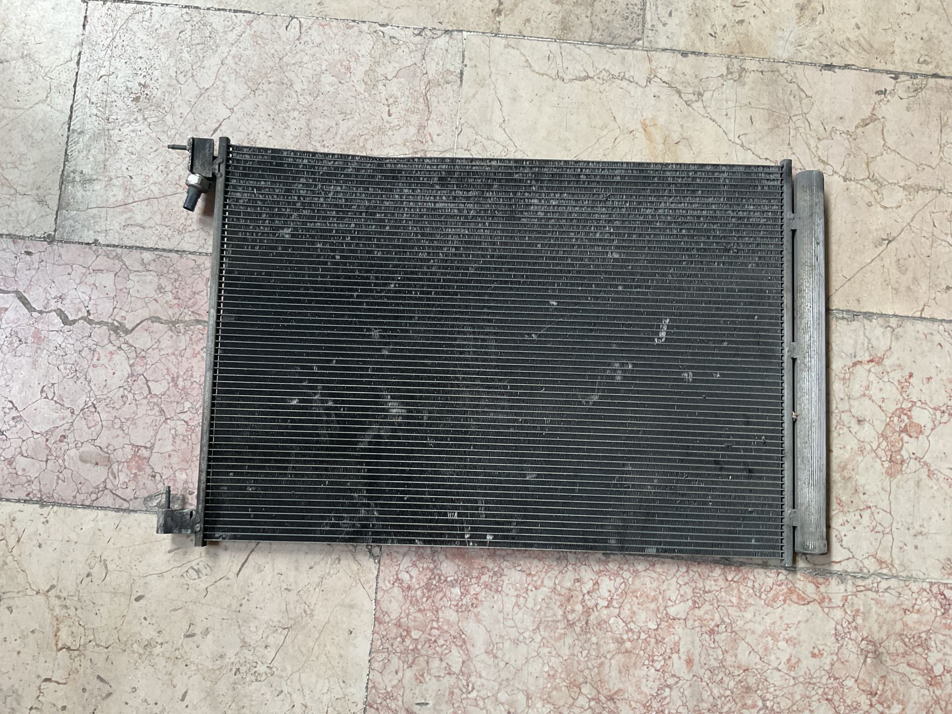 A0995000454 MERCEDES W205 KLİMA RADYATÖRÜ ÇIKMA ORJ