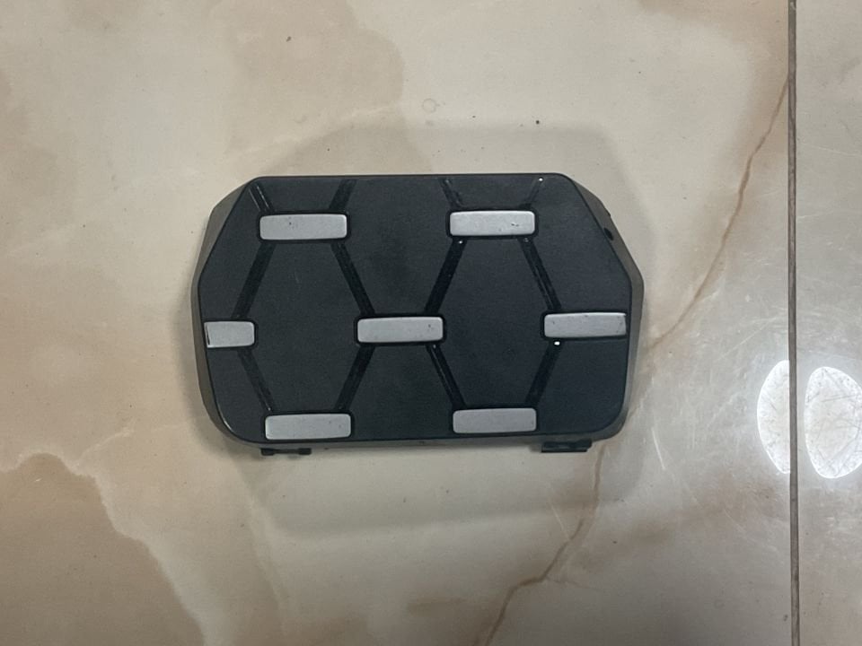 66319500095 9500095 BMW G22 G26 ÖN PANJUR RADAR KAPAĞI ÇIKMA ORJİNAL