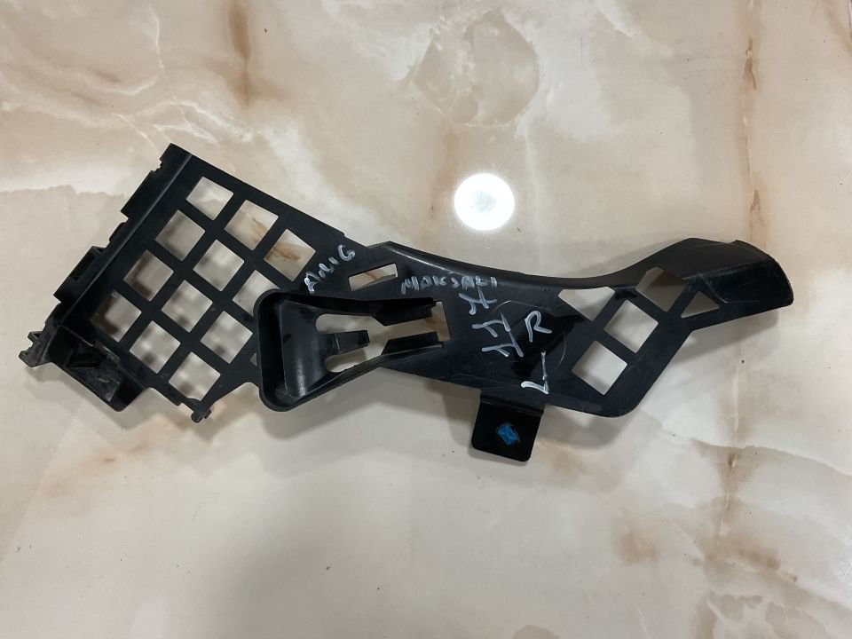 A1178856400 MERCEDES W117 117 CLA AMG SAĞ ÖN TAMPON BRAKETİ ÇIKMA ORJİNAL