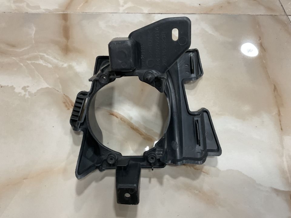 A4158260114 MERCEDES W415 CİTAN SİS FARI BAĞLANTI AYAĞI ÇIKMA ORJİNAL