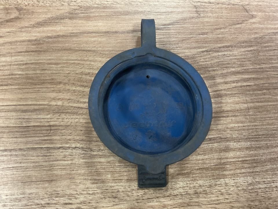 A1718690108 MERCEDES W212 W213 W222 SİLİCEK SU DEPO KAPAĞI ÇIKMA ORJ