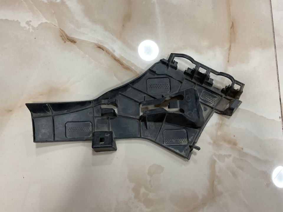 A1768850263 MERCEDES W176 176 A SAĞ ÖN TAMPON BRAKETİ ÇIKMA ORJİNAL
