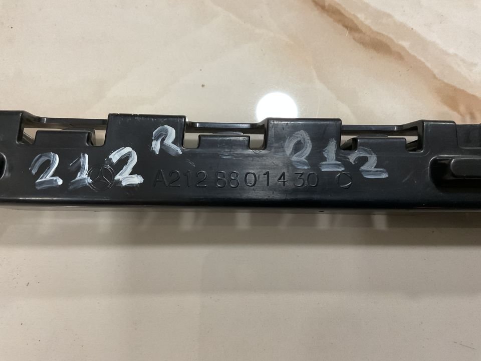 A2128801430 MERCEDES W212 E200 SAĞ ARKA TAMPON AYAĞI SIFIR ORJİNAL