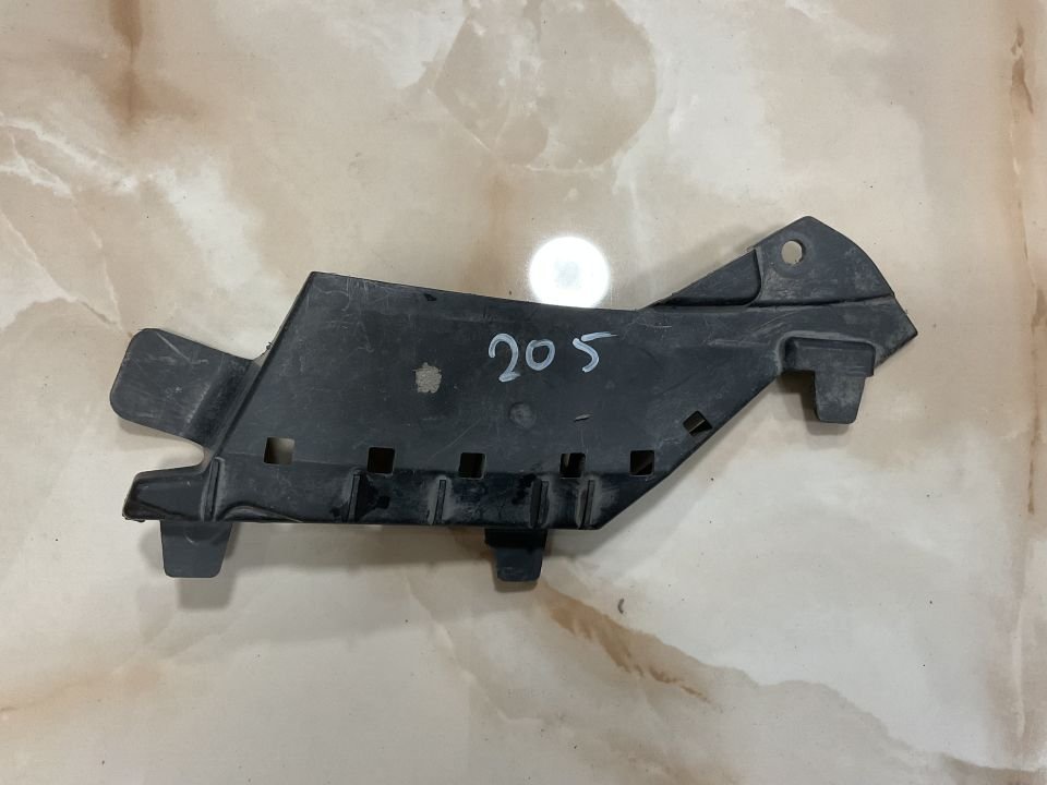 A2058855802 MERCEDES W205 C180 AMG ÖN TAMPON SAĞ ALT BRAKET ÇIKMA ORJİNAL