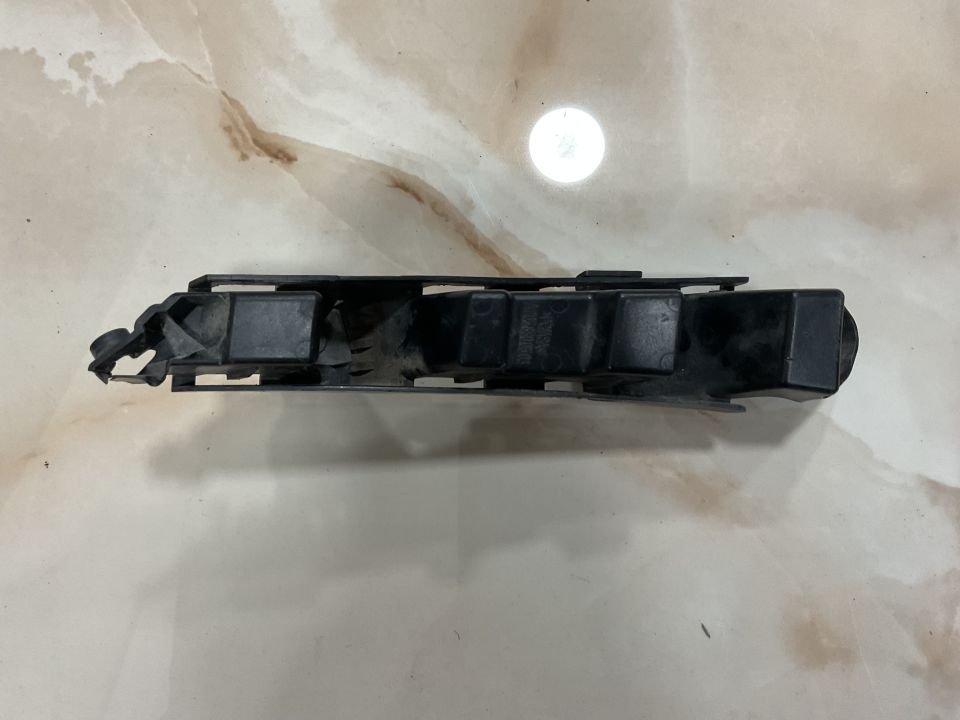 A2058800503 MERCEDES W205 C180 SOL ARKA TAMPON BRAKETİ ÇIKMA ORJİNAL