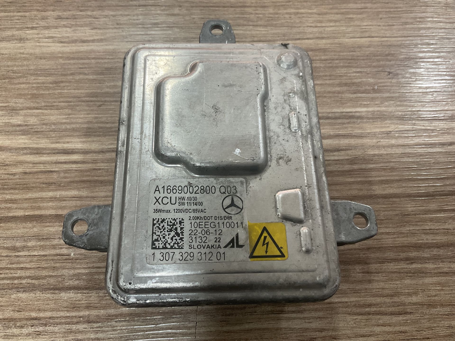 A1669002800 MERCEDES W166 W172 W176 W204 W231 W242 W246 ZENON FAR BEYNİ ÇIKMA ORJİNAL