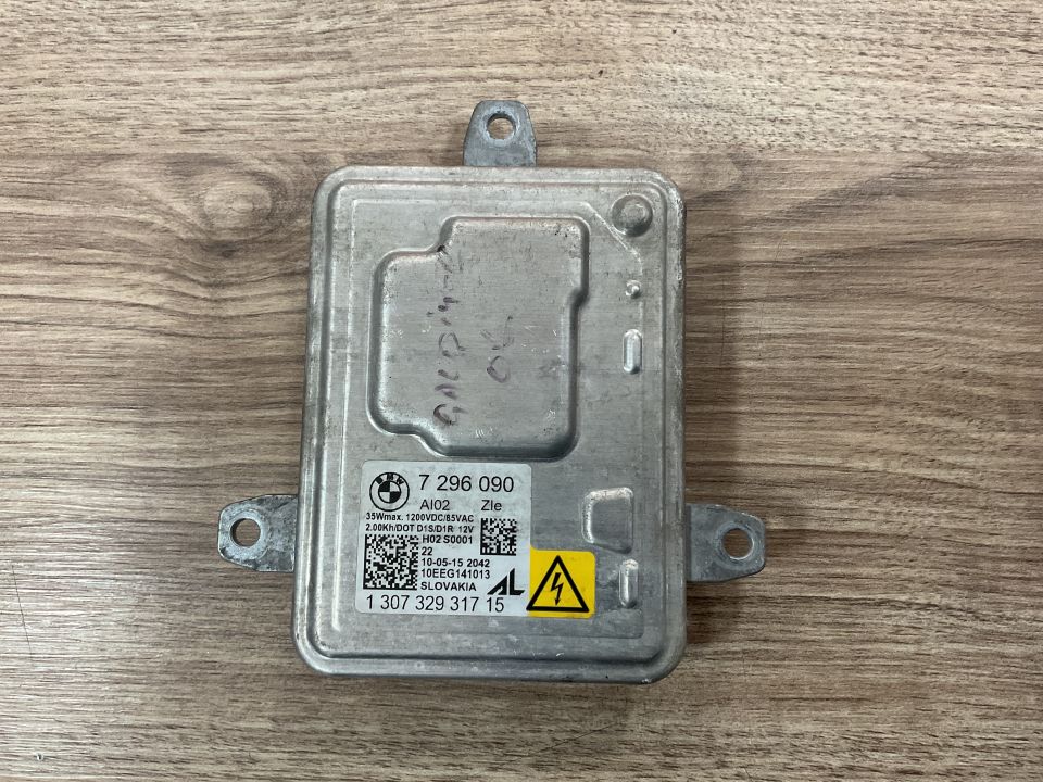 63127296090 7296090 BMW F01 F02 F03 +LCİ F10 F11 LCİ F18 LCİ E89 F30 F31 F34 F35 ZENON FAR BEYNİ ÇIKMA ORJİNAL