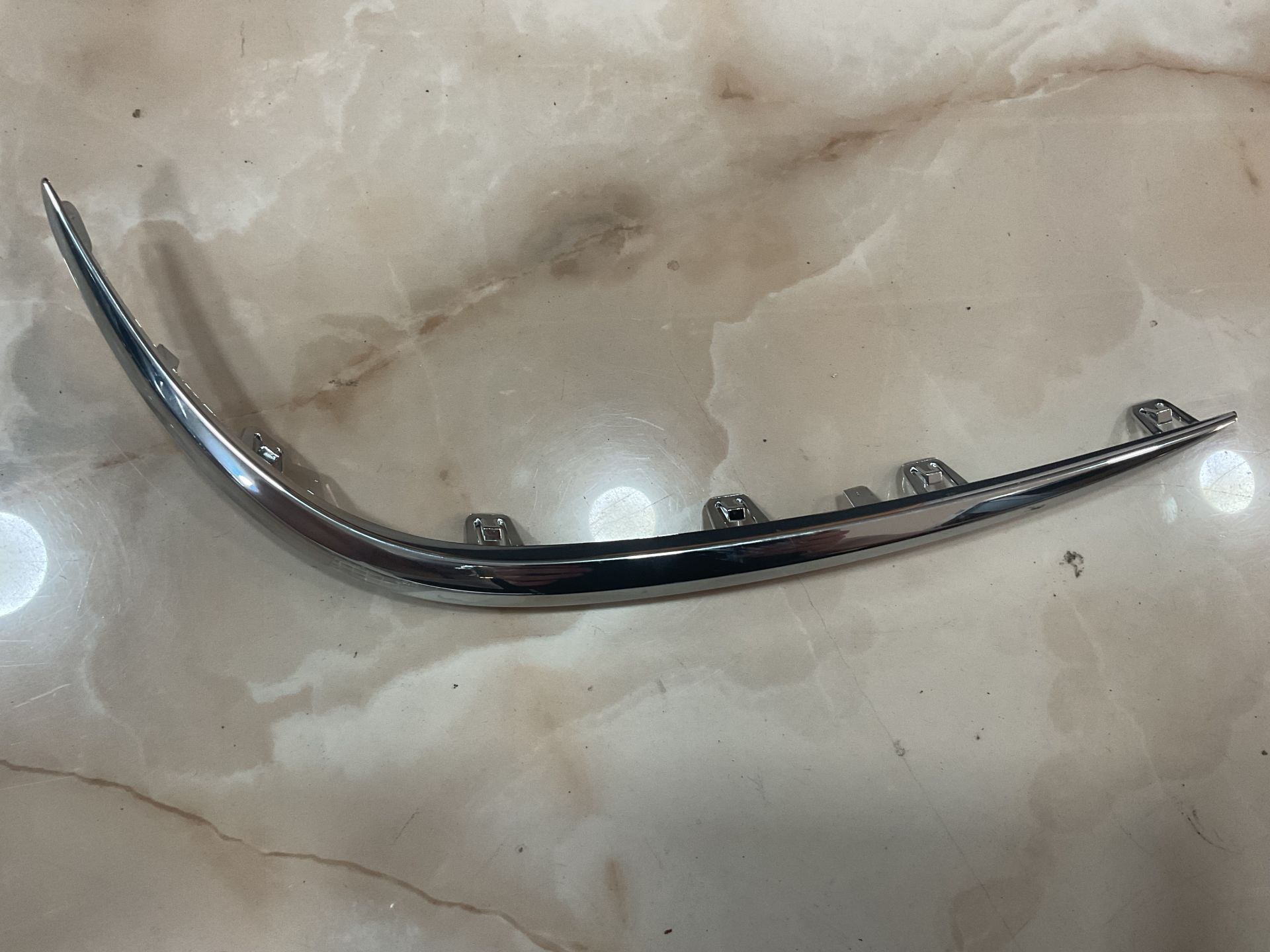 A2138850174 MERCEDES W213 DEKOR BLENDAJI SIFIR ORJ