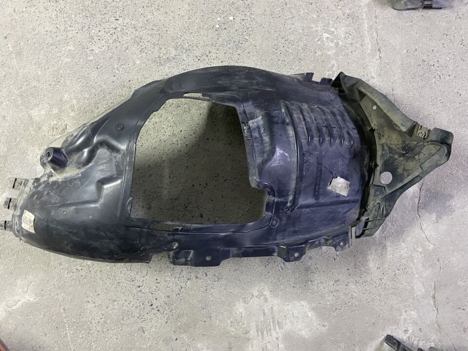 A2056903201 MERCEDES W205 C180 C200 SAĞ ÖNÜN ÖNÜ DAVLUMBAZ ÇIKMA ORJİNAL