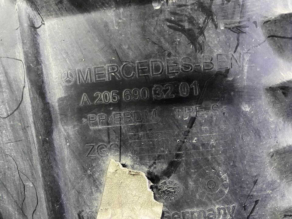 A2056903201 MERCEDES W205 C180 C200 SAĞ ÖNÜN ÖNÜ DAVLUMBAZ ÇIKMA ORJİNAL